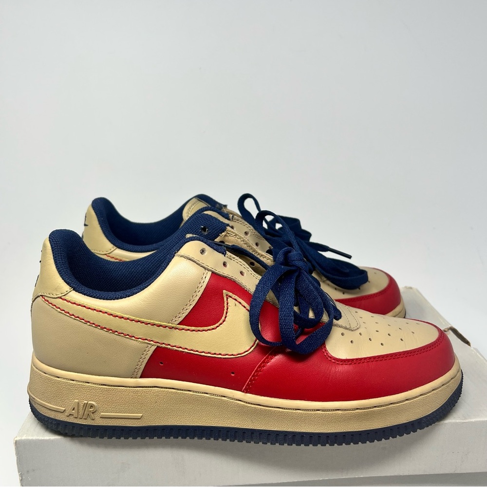 Nike Air Force Low 1 Sneakers
